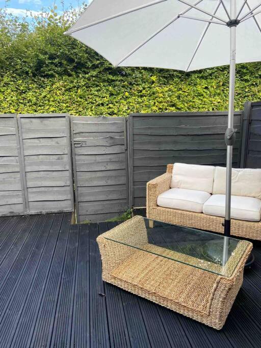 Manchester - Eccles - Business - Contractors - Families - Discounts Available Ngoại thất bức ảnh