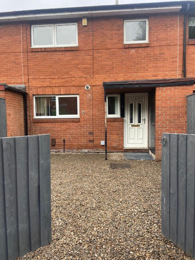 Manchester - Eccles - Business - Contractors - Families - Discounts Available Ngoại thất bức ảnh